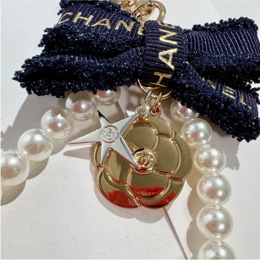 Chanel Gift keychain - Picture 6 of 6